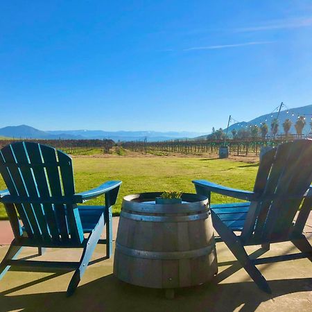 Sequoia View Vineyard Bed & Breakfast Sanger Exterior photo